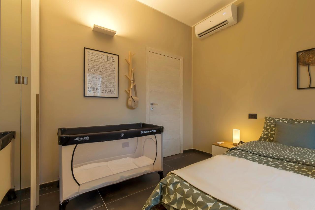 Modern & Bright 2 Bedroom Flat 50M From M4 Stop Milão Exterior foto