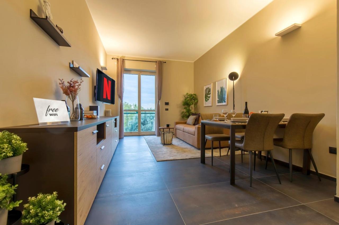 Modern & Bright 2 Bedroom Flat 50M From M4 Stop Milão Exterior foto