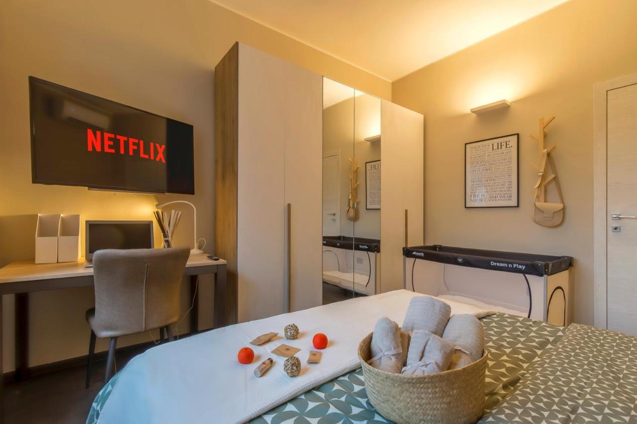 Modern & Bright 2 Bedroom Flat 50M From M4 Stop Milão Exterior foto