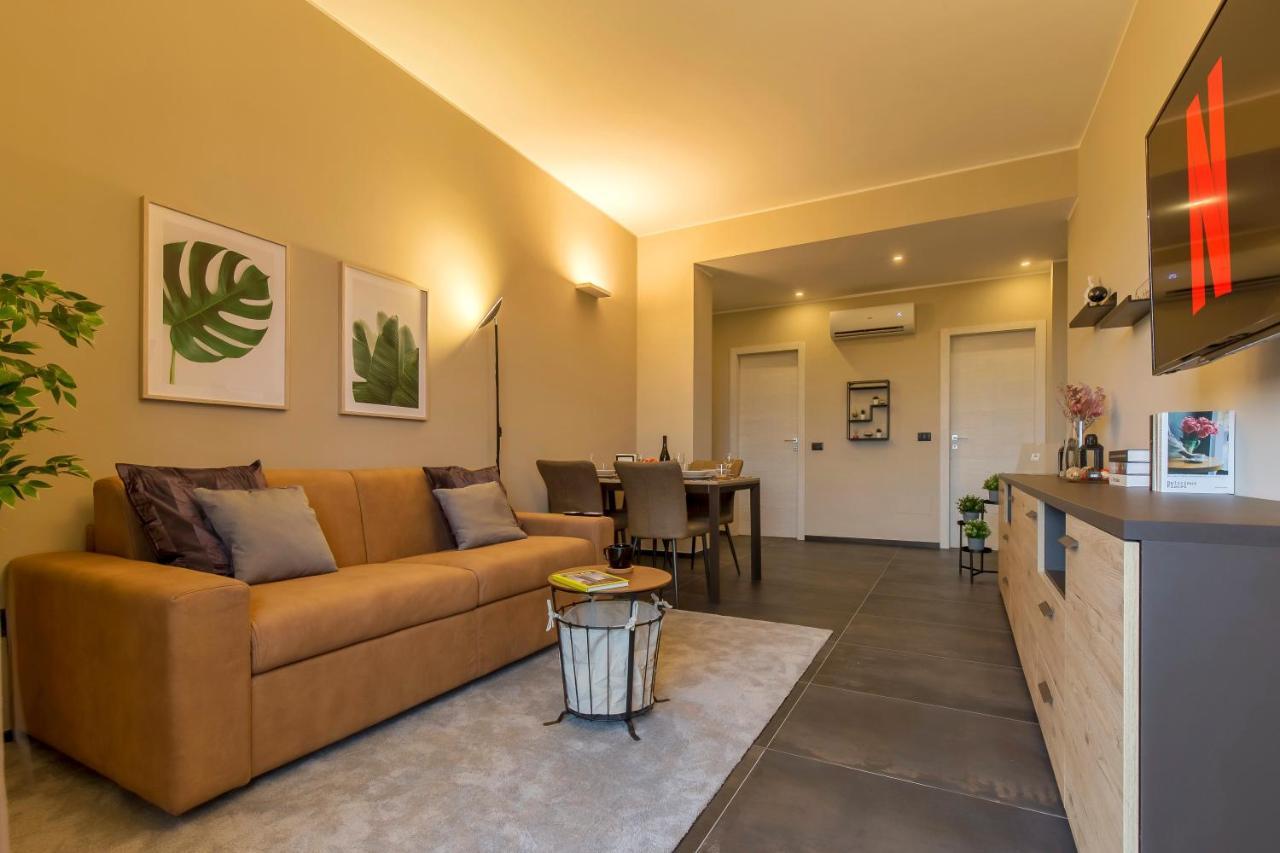 Modern & Bright 2 Bedroom Flat 50M From M4 Stop Milão Exterior foto