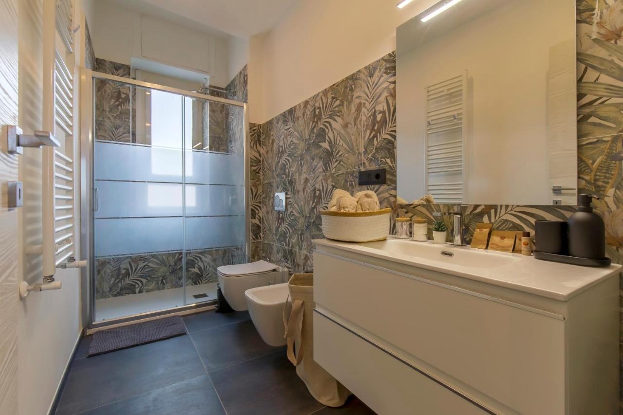 Modern & Bright 2 Bedroom Flat 50M From M4 Stop Milão Exterior foto