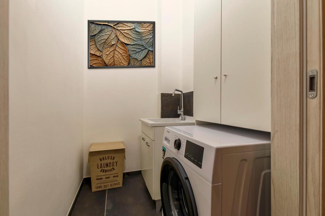 Modern & Bright 2 Bedroom Flat 50M From M4 Stop Milão Exterior foto